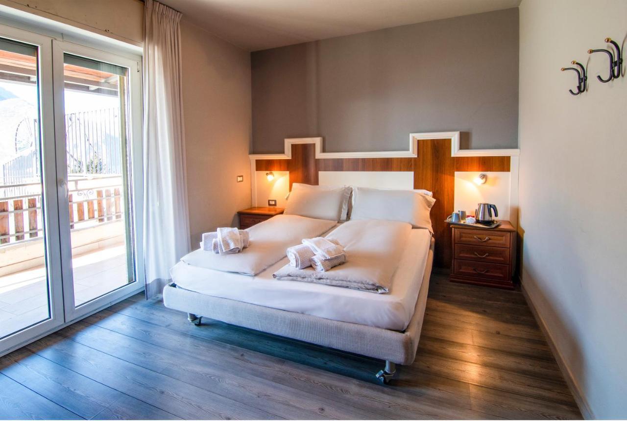 Hotel Saligari Verceia Kültér fotó