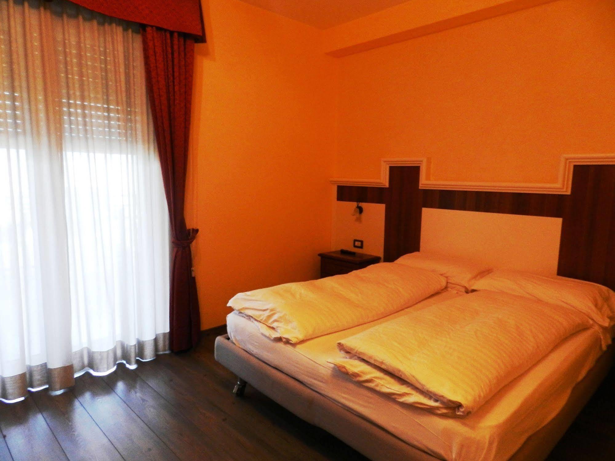 Hotel Saligari Verceia Kültér fotó