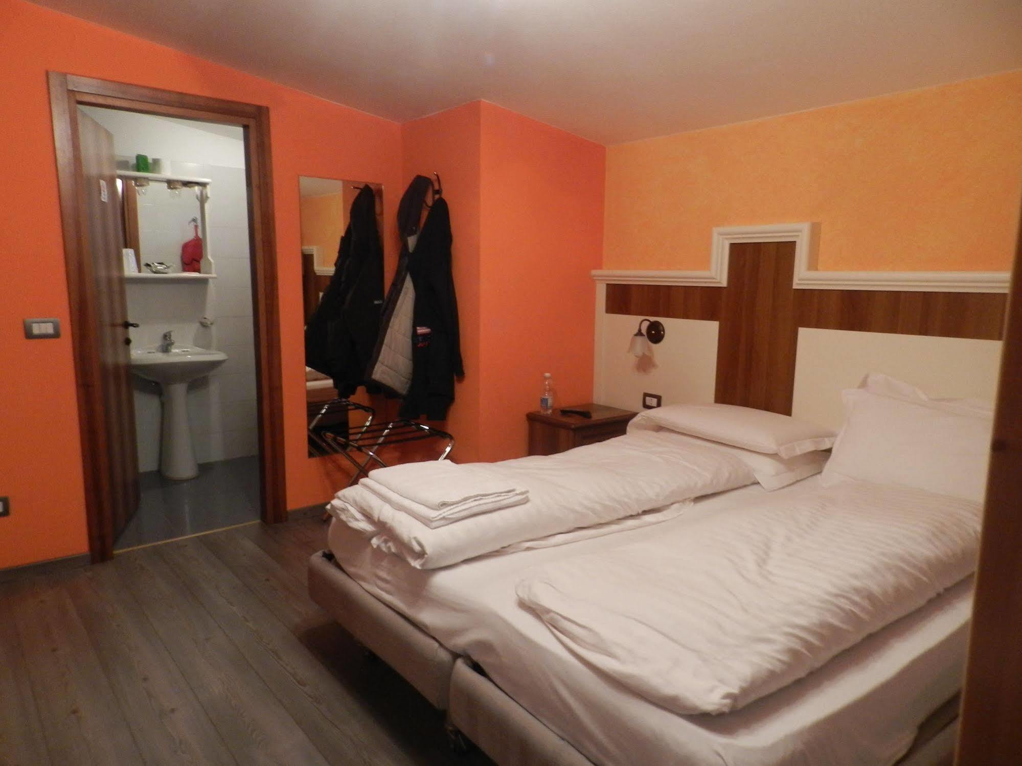 Hotel Saligari Verceia Kültér fotó